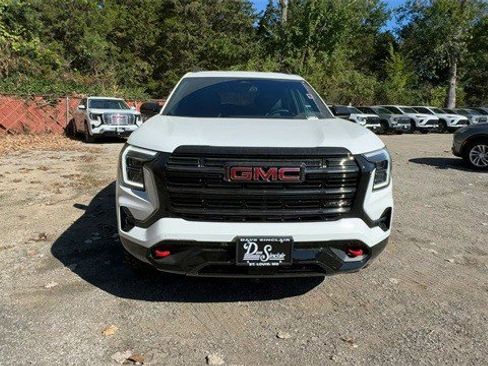 New 2026 GMC Terrain AT4 image 3