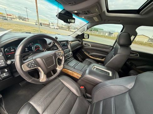 Used 2017 GMC Yukon XL Denali w/ Open Road Package image 14