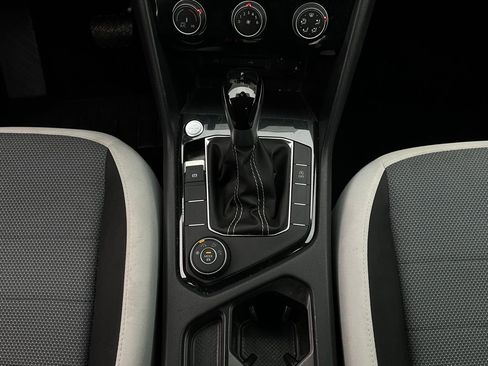 Used 2025 Volkswagen Taos S image 13