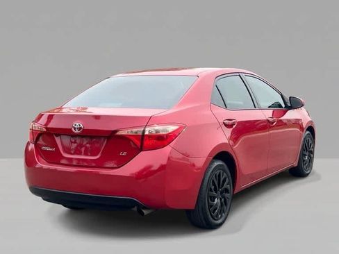 Used 2018 Toyota Corolla LE FWD image 8