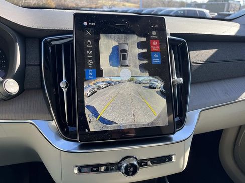 New 2026 Volvo XC90 B6 Ultra image 28