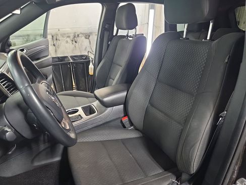 Used 2019 Jeep Grand Cherokee Laredo AWD/4WD image 13