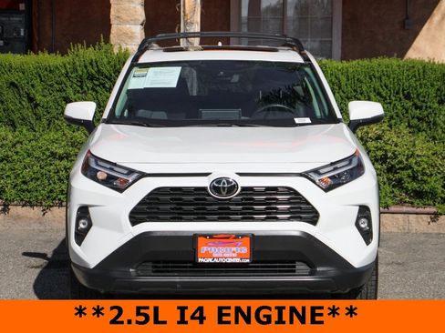 Used 2023 Toyota RAV4 XLE Premium image 3