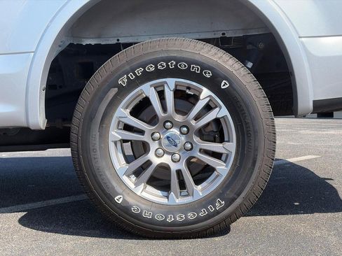 Used 2018 Ford F150 Lariat w/ Equipment Group 501A Mid AWD/4WD image 9