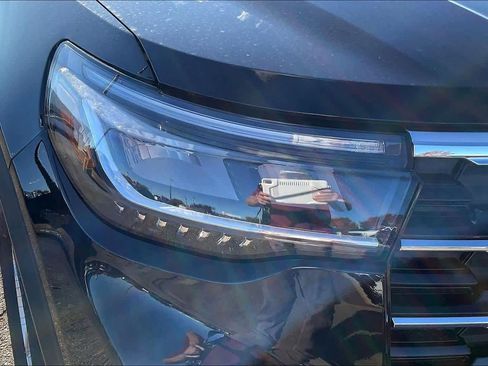 New 2026 Ford Explorer Active w/ Active Comfort Package image 13