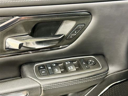 Used 2022 RAM 1500 Limited w/ Body Color Bumper Group image 18