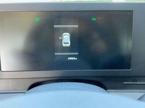 Used 2025 Kia Sportage LX image 27