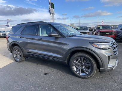 New 2026 Ford Explorer Active w/ Active Comfort Package