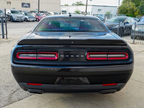 Used 2017 Dodge Challenger SXT Plus image 6
