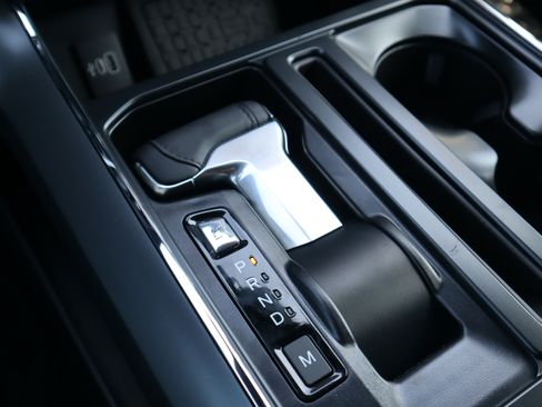 New 2025 Ford F150 Lariat w/ Equipment Group 502A High image 32