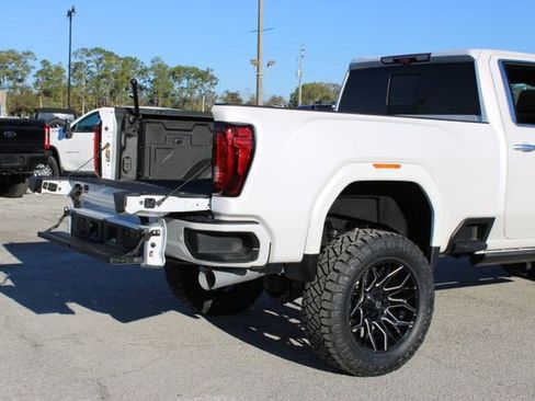 Used 2022 GMC Sierra 2500 Denali w/ Denali Ultimate Package image 11