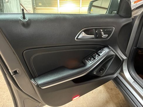 Used 2018 Mercedes-Benz GLA 250 4MATIC image 15