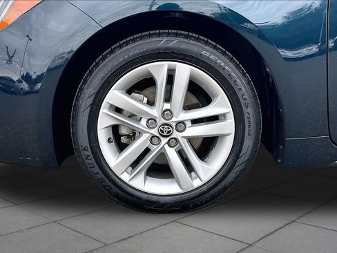 Certified 2022 Toyota Corolla SE w/ SE Preferred Package FWD image 10
