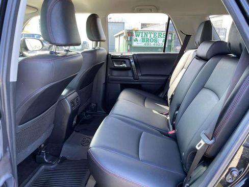 Used 2020 Toyota 4Runner TRD Off-Road Premium image 11