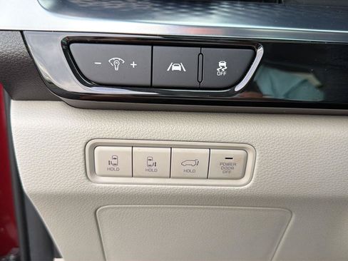 Used 2024 Kia Carnival SX Prestige FWD image 17