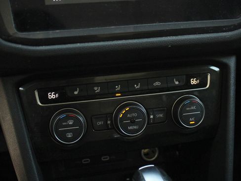 Used 2021 Volkswagen Tiguan SE w/ Panoramic Sunroof Package AWD/4WD image 67