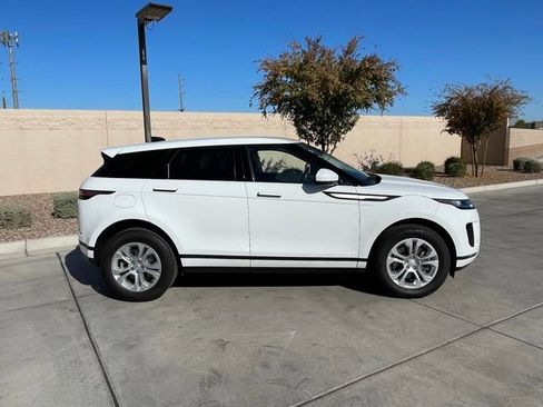 Used 2023 Land Rover Range Rover Evoque S image 3