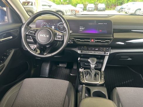 Used 2024 Kia Seltos S AWD/4WD image 16