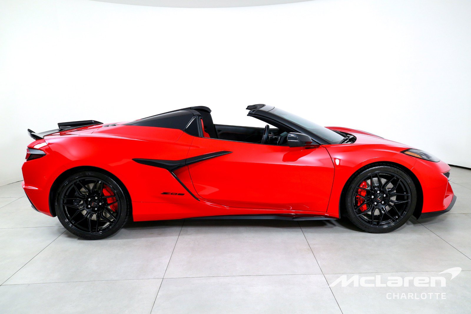 Used 2026 Chevrolet Corvette Z06 RWD image 10