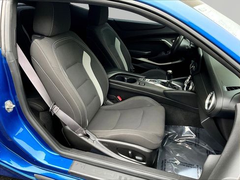 Used 2017 Chevrolet Camaro LS RWD image 26