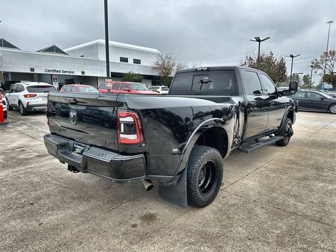 Used 2021 RAM 3500 Laramie w/ Night Edition image 11