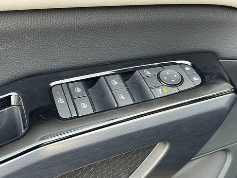 New 2026 Nissan Pathfinder SL image 15