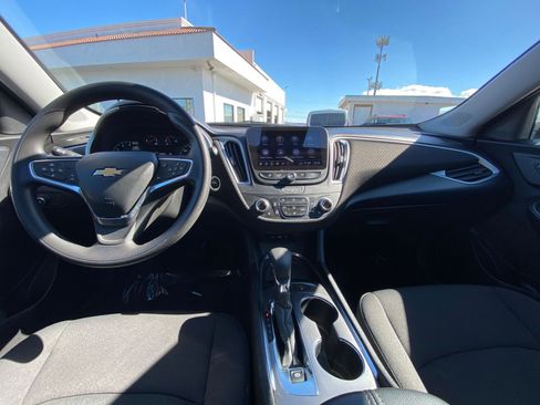 Used 2024 Chevrolet Malibu LT image 34