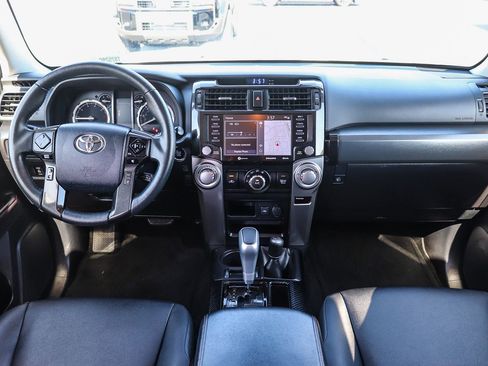 Certified 2022 Toyota 4Runner TRD Off-Road Premium AWD/4WD image 15