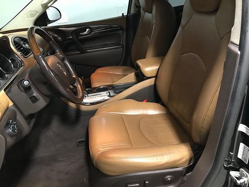 Used 2017 Buick Enclave Premium w/ Experience Buick Package FWD image 11