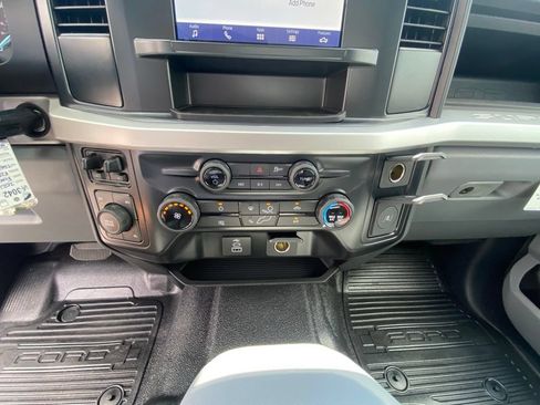 New 2026 Ford F250 XL w/ XL Chrome Package AWD/4WD image 16