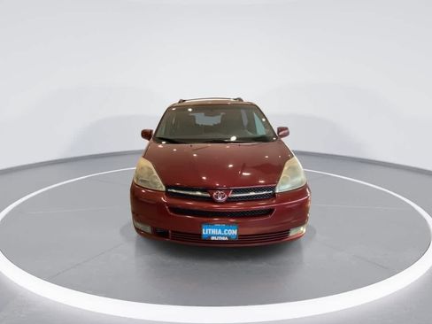 Used 2005 Toyota Sienna XLE Limited FWD image 3