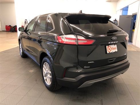 Used 2022 Ford Edge SEL w/ Convenience Package image 6