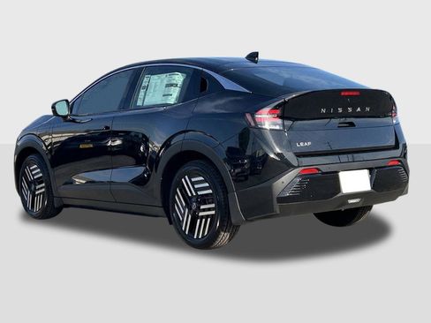 New 2026 Nissan Leaf SV+ w/ Floor Mat Package (SV+) FWD image 2