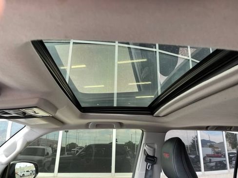 Used 2021 Toyota 4Runner TRD Off-Road Premium w/ Moonroof Package AWD/4WD image 11