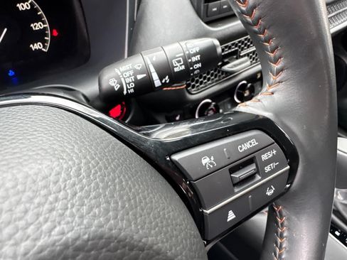 Certified 2025 Honda HR-V Sport image 19