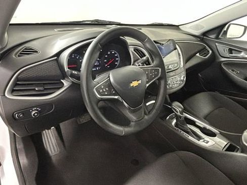 Used 2023 Chevrolet Malibu LT w/ Sport Edition FWD image 14