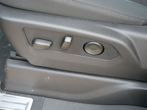 New 2026 GMC Sierra 1500 SLE w/ X31 Off-Road Package image 17