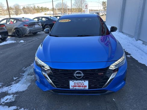 Used 2024 Nissan Sentra SR w/ SR Premium Package image 3
