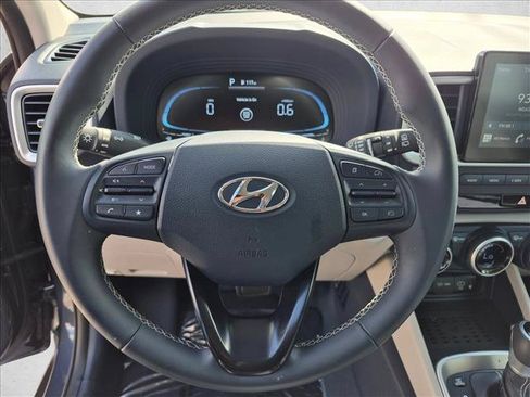 Certified 2026 Hyundai Venue SEL FWD image 25