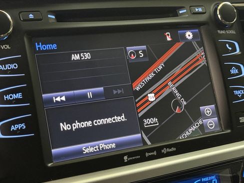 Used 2019 Toyota Highlander XLE AWD/4WD image 56