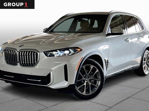 Certified 2026 BMW X5 sDrive40i image 1