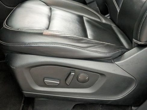 Certified 2022 Ford Explorer XLT w/ Equipment Group 202A AWD/4WD image 13