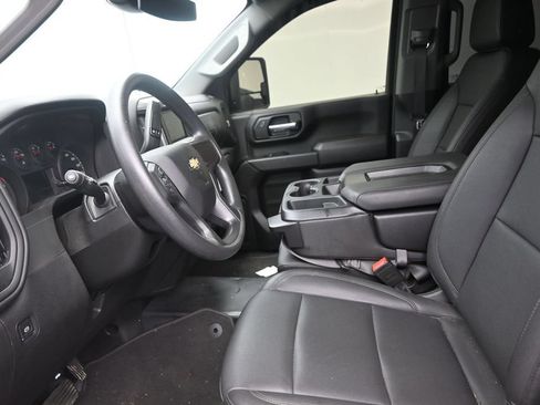 Used 2025 Chevrolet Silverado 3500 W/T AWD/4WD image 12