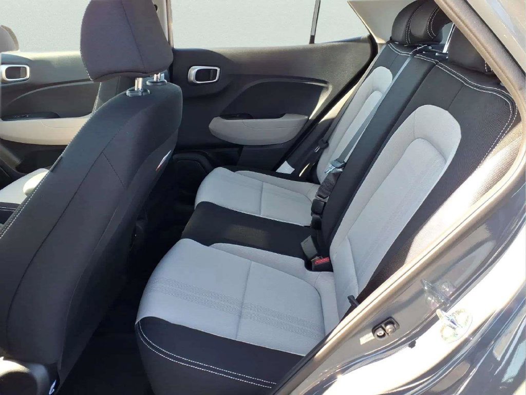 New 2026 Hyundai Venue SEL FWD image 10