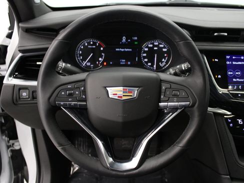 Certified 2024 Cadillac XT6 Premium Luxury image 23