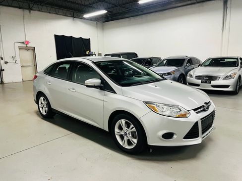 Used 2013 Ford Focus SE image 4