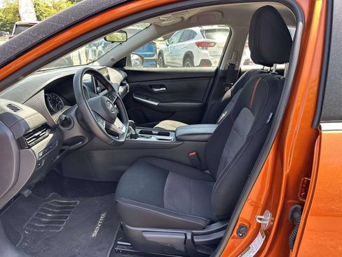 Used 2024 Nissan Sentra SR FWD image 11