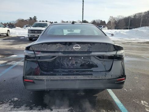 New 2026 Nissan Sentra SL w/ Floor Mat Package image 5