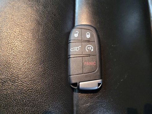 Used 2021 Dodge Durango GT image 32