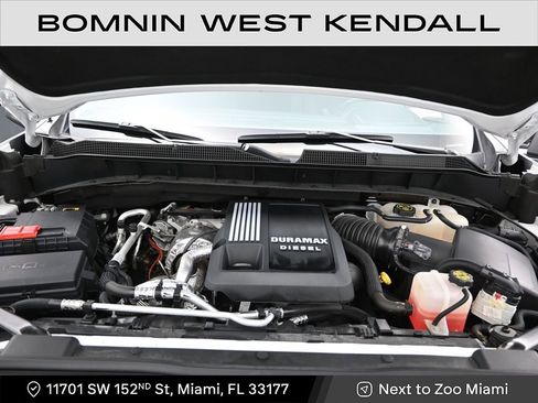 Used 2023 Chevrolet Silverado 1500 RST image 12